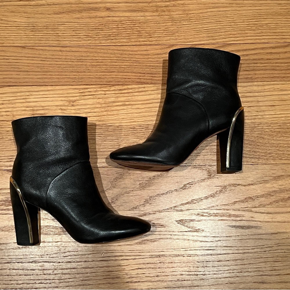 DVF Diane Von Furstenberg Black and Gold Leather Ankle Boots 7